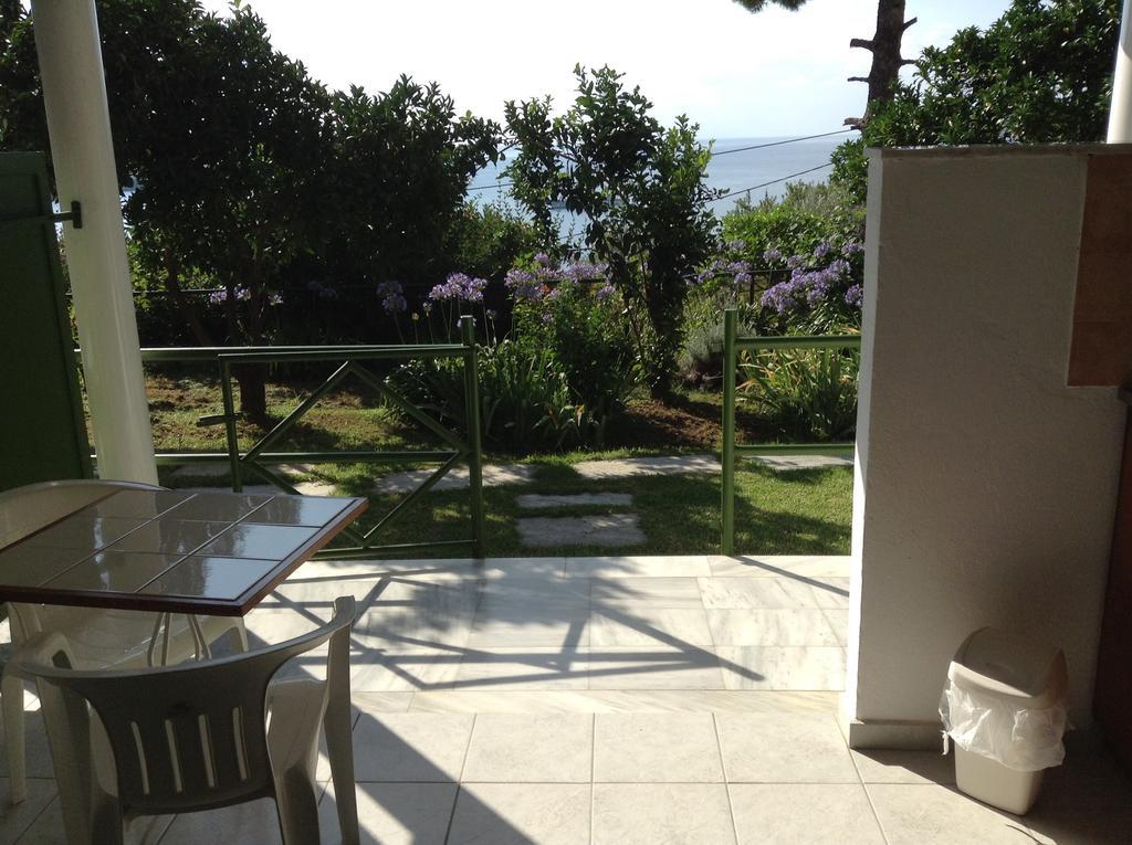 Villa Yiannis (Adults Only) Megali Ammos  Kamer foto