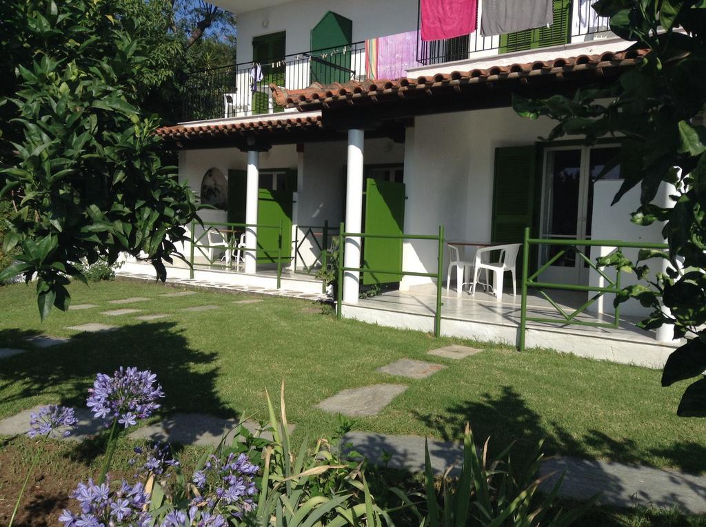 Villa Yiannis (Adults Only) Megali Ammos  Buitenkant foto