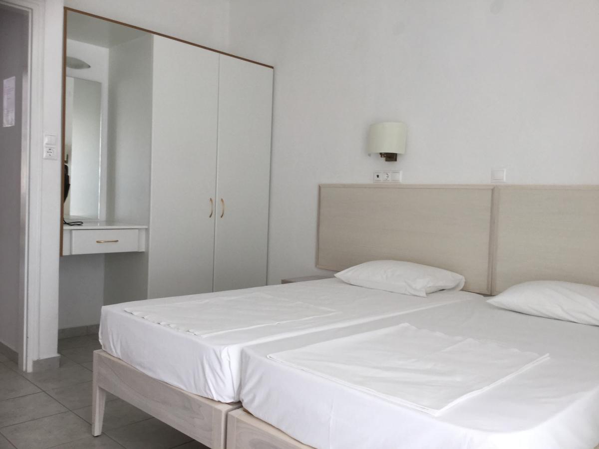 Villa Yiannis (Adults Only) Megali Ammos  Buitenkant foto