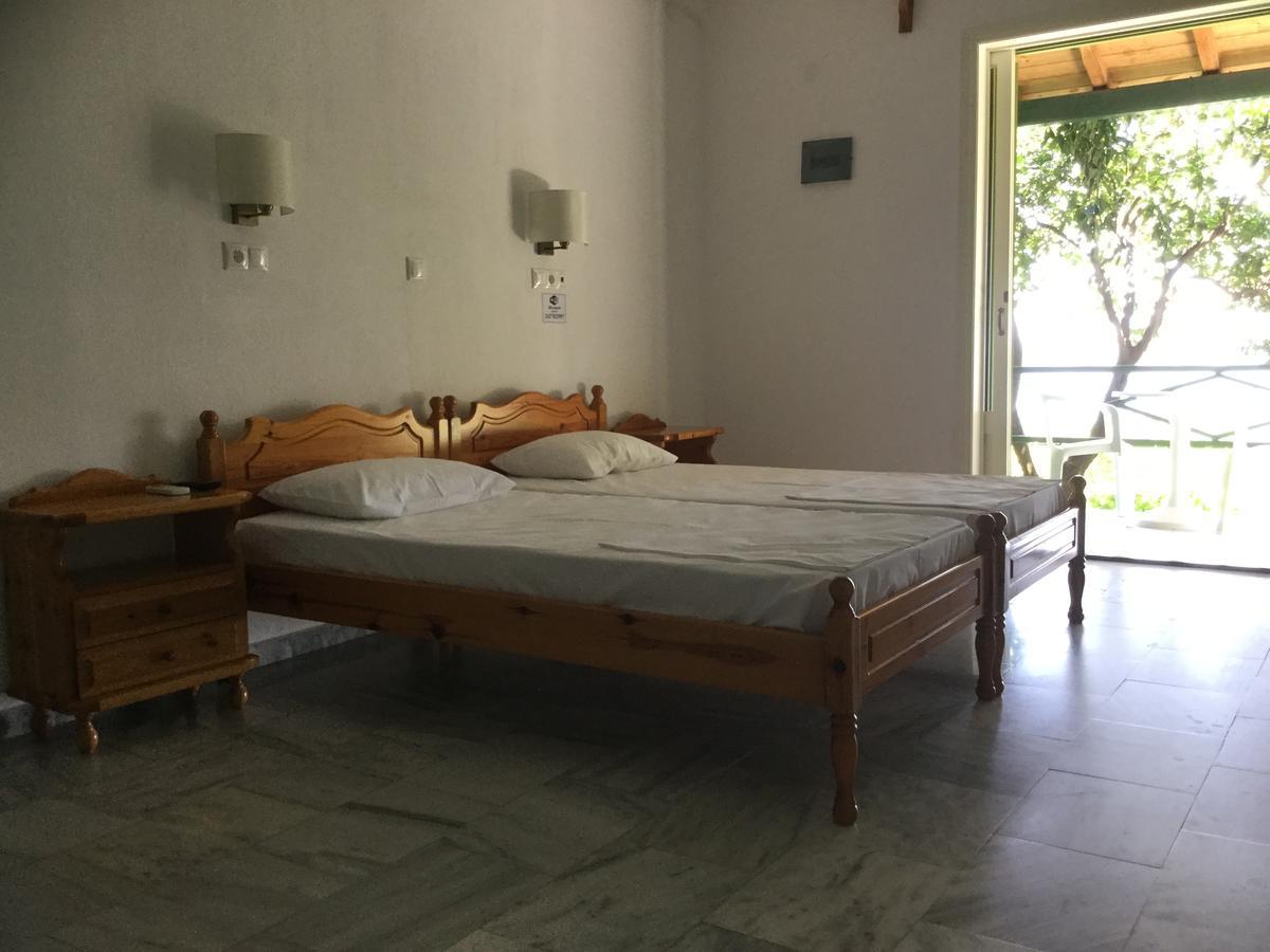 Villa Yiannis (Adults Only) Megali Ammos  Buitenkant foto